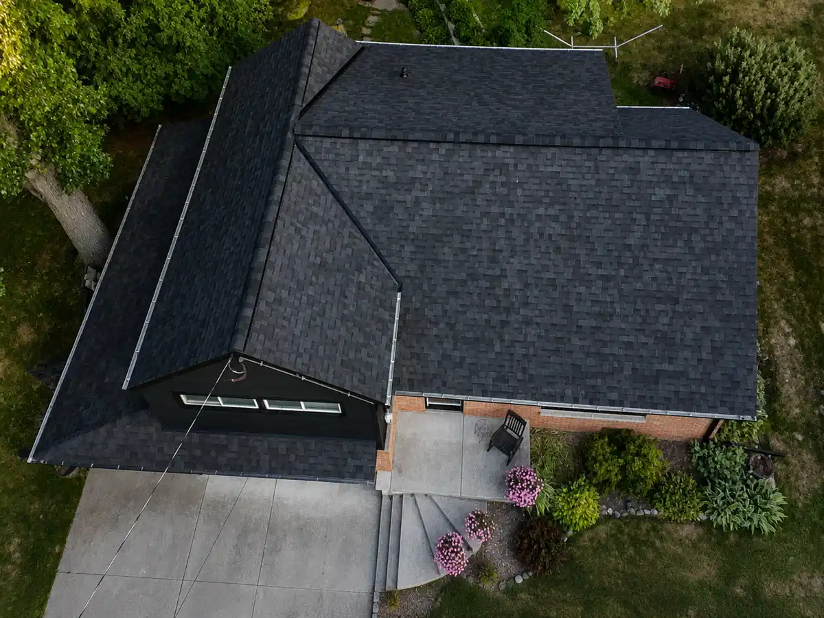 Malarkey Vista Brilliant Black shingle roof in Brownsville, WI